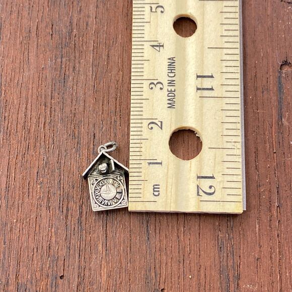Vintage 925 Sterling Silver Small Cuckoo Clock Pendant Bracelet Charm - Picture 3 of 3